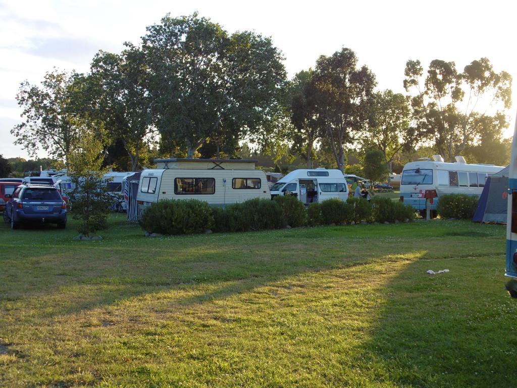 Glenavys Waitaki River Motor Camp Esterno foto